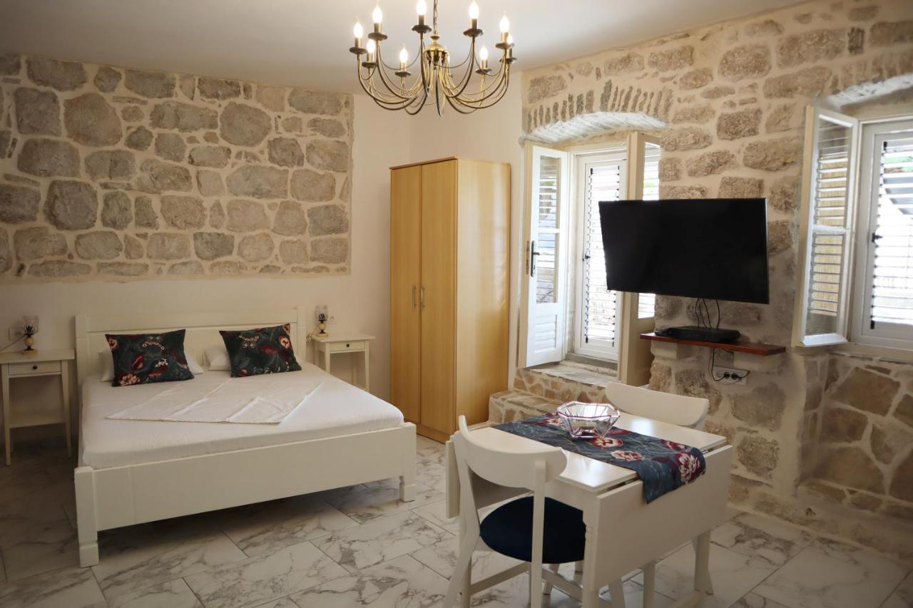 Guesthouse Zmukic Perast Pokój zdjęcie