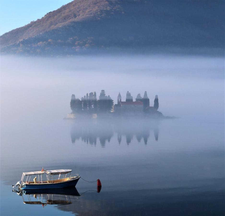 Guesthouse Zmukic Perast Zewnętrze zdjęcie